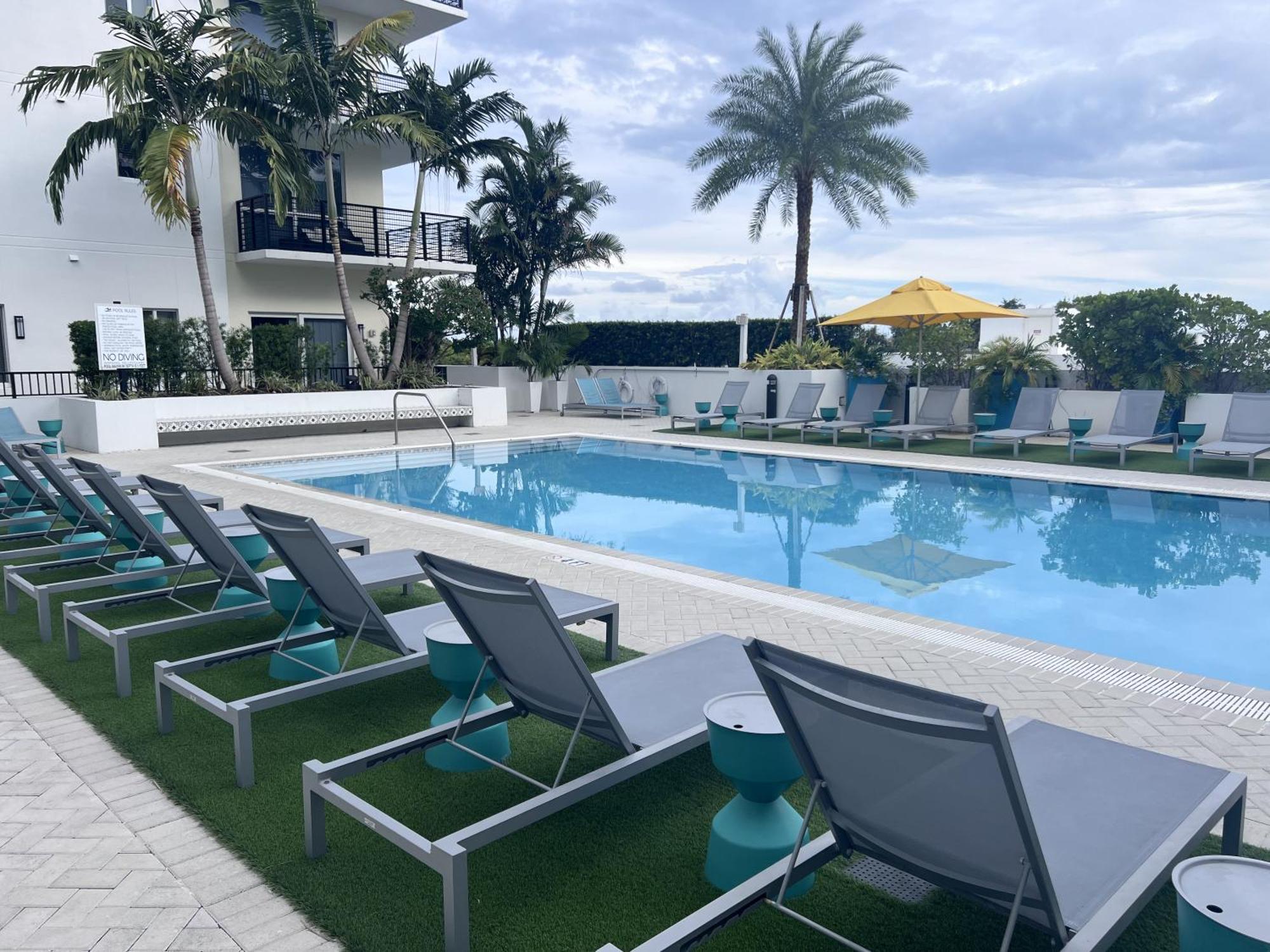 Master Bed Room In Calle Ocho マイアミ エクステリア 写真