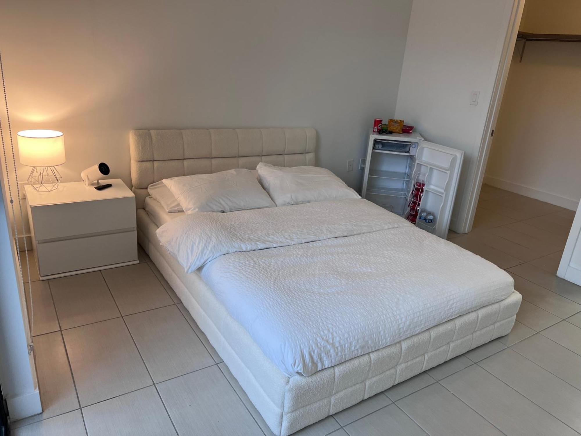 Master Bed Room In Calle Ocho マイアミ エクステリア 写真