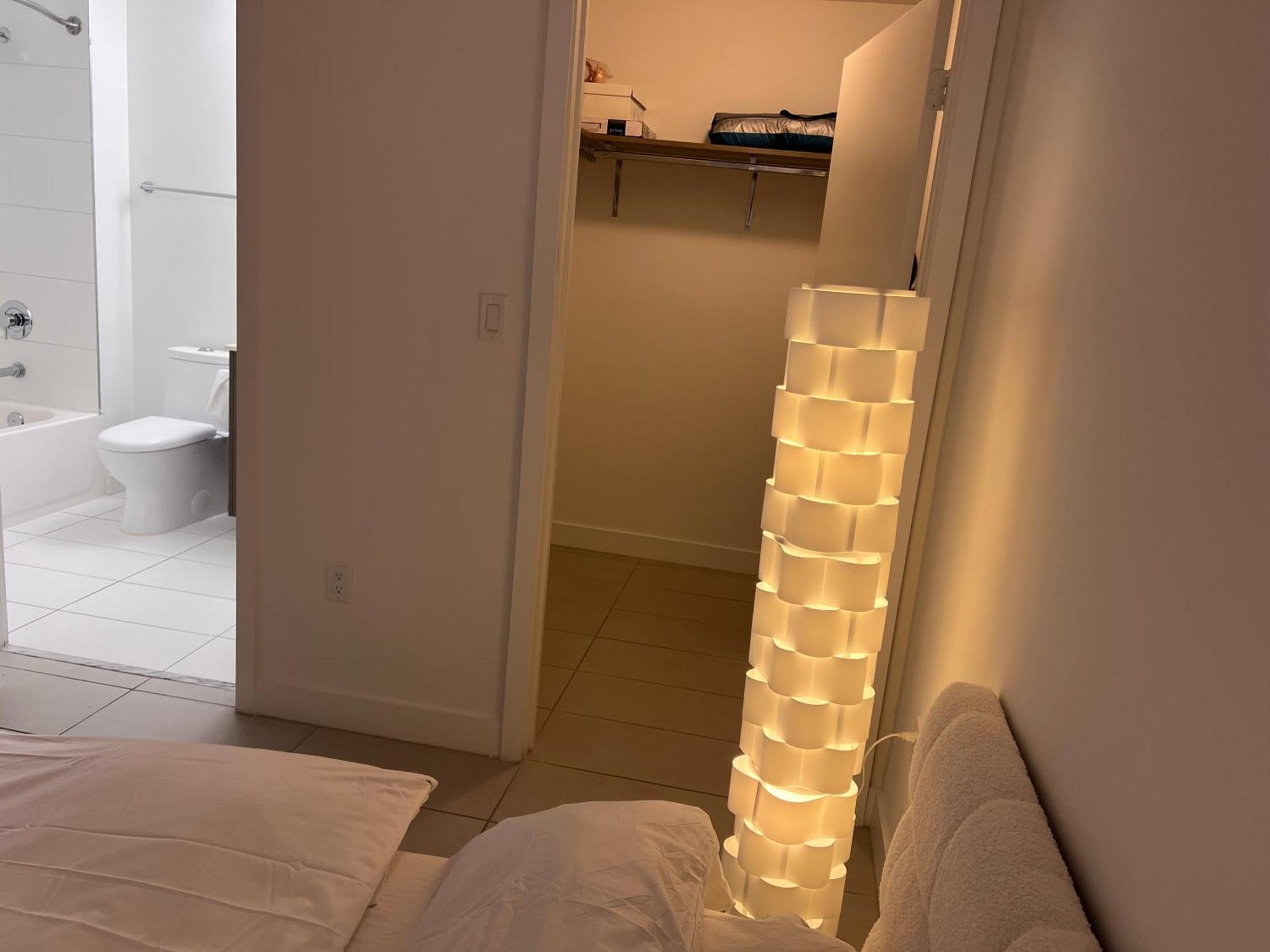 Master Bed Room In Calle Ocho マイアミ エクステリア 写真